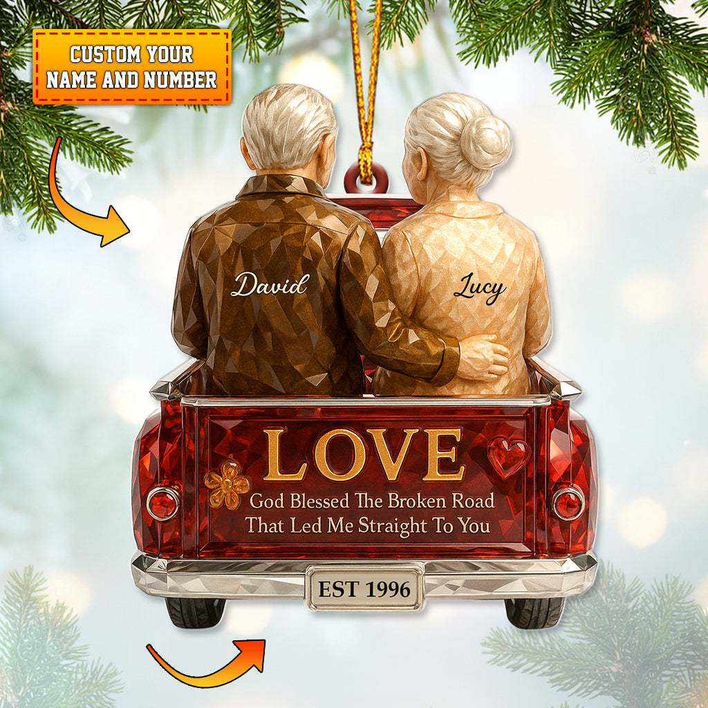 Personalized Old Couple Truck Ornament – Custom Anniversary Gift, Romantic Vintage Red Truck Decor for Christmas & Home Display